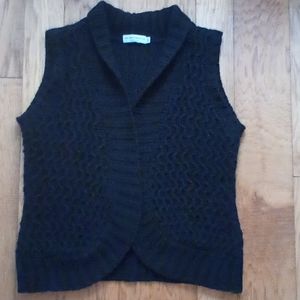 St ambecco acrylic/wool vest. Made in Italy.